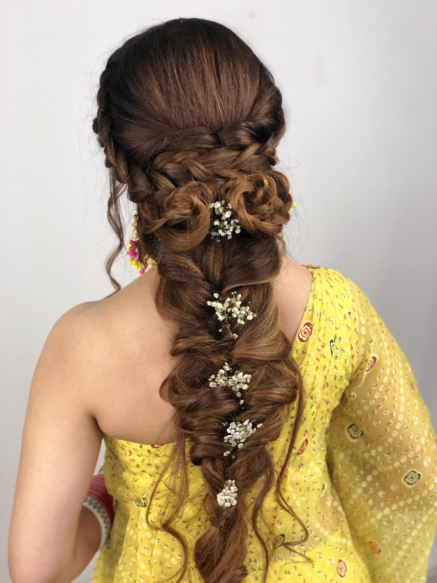 Date Night? Capture All The Attention By These Cute Hairstyles - K4 Fashion